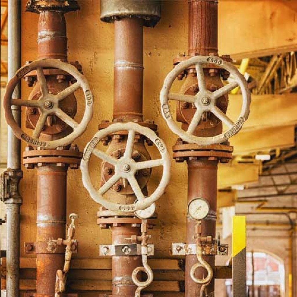 commercial plumbing.jpg